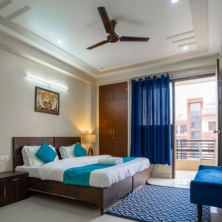 The Lodgers 2 Bhk Serviced Apartment Infront Of Artemis Hospital Gurgaon Extérieur photo