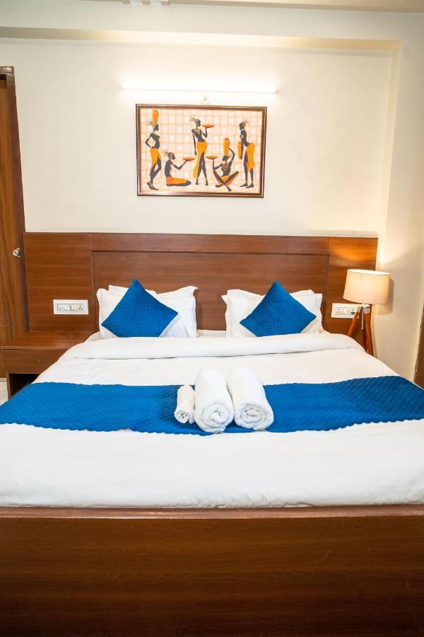The Lodgers 2 Bhk Serviced Apartment Infront Of Artemis Hospital Gurgaon Extérieur photo