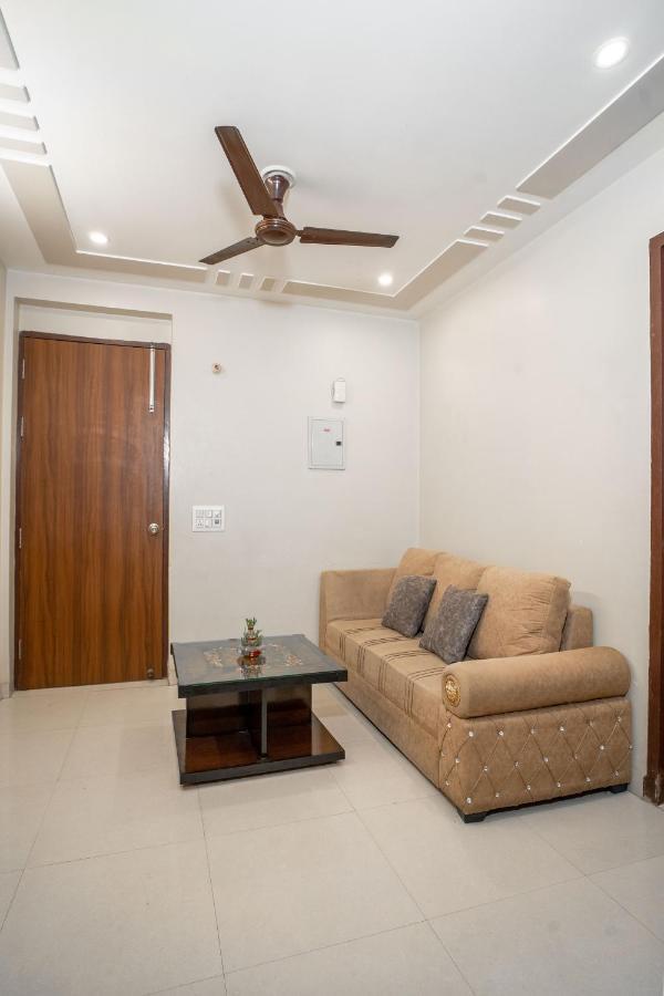 The Lodgers 2 Bhk Serviced Apartment Infront Of Artemis Hospital Gurgaon Extérieur photo