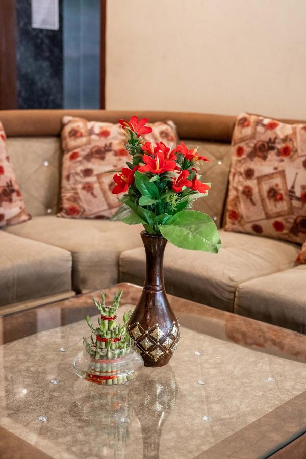 The Lodgers 2 Bhk Serviced Apartment Infront Of Artemis Hospital Gurgaon Extérieur photo