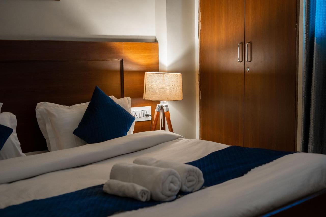 The Lodgers 2 Bhk Serviced Apartment Infront Of Artemis Hospital Gurgaon Extérieur photo