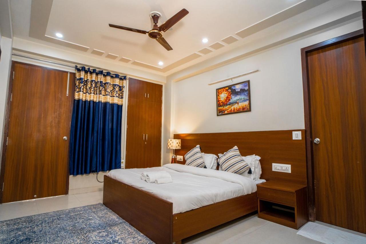The Lodgers 2 Bhk Serviced Apartment Infront Of Artemis Hospital Gurgaon Extérieur photo