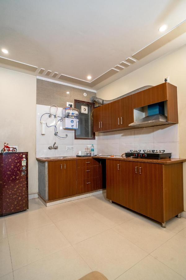 The Lodgers 2 Bhk Serviced Apartment Infront Of Artemis Hospital Gurgaon Extérieur photo