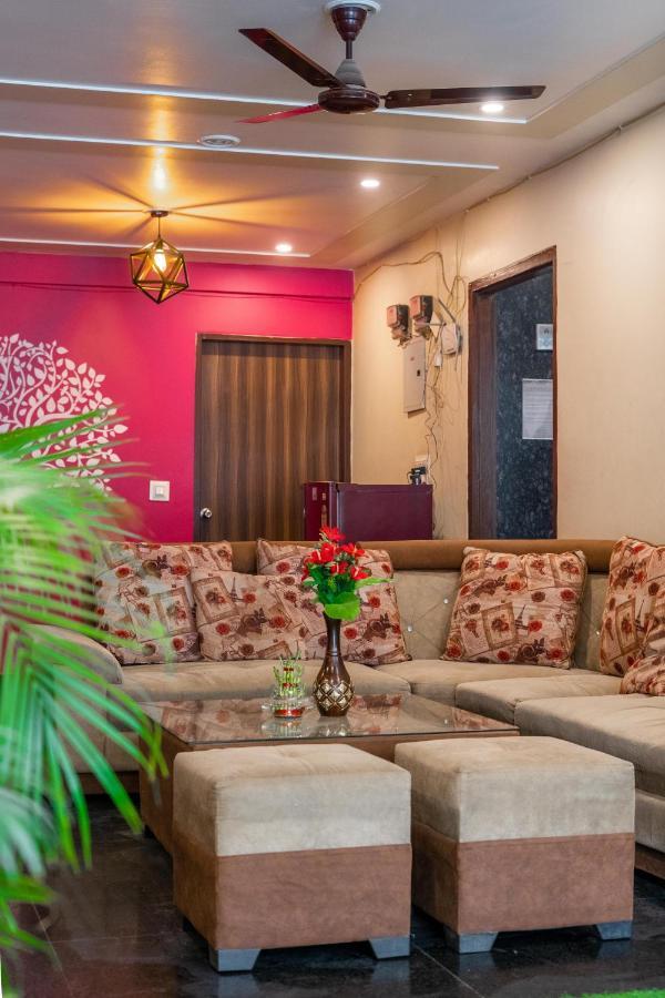 The Lodgers 2 Bhk Serviced Apartment Infront Of Artemis Hospital Gurgaon Extérieur photo