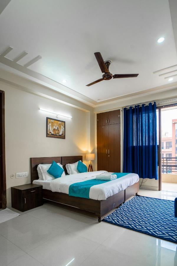 The Lodgers 2 Bhk Serviced Apartment Infront Of Artemis Hospital Gurgaon Extérieur photo