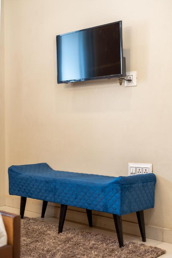 The Lodgers 2 Bhk Serviced Apartment Infront Of Artemis Hospital Gurgaon Extérieur photo