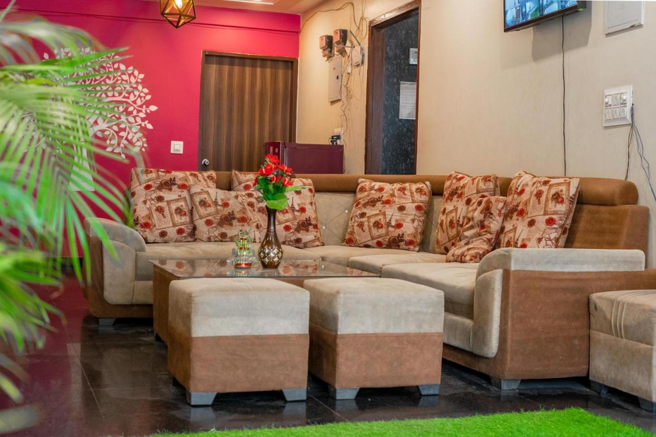 The Lodgers 2 Bhk Serviced Apartment Infront Of Artemis Hospital Gurgaon Extérieur photo